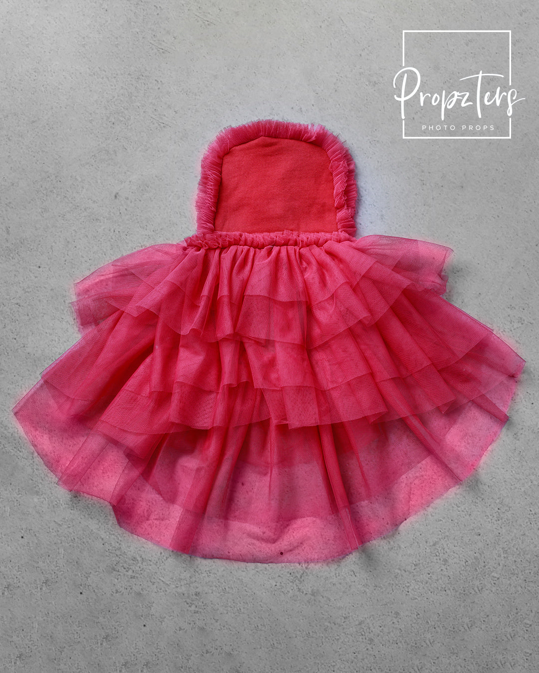Naiomi Frock propzters