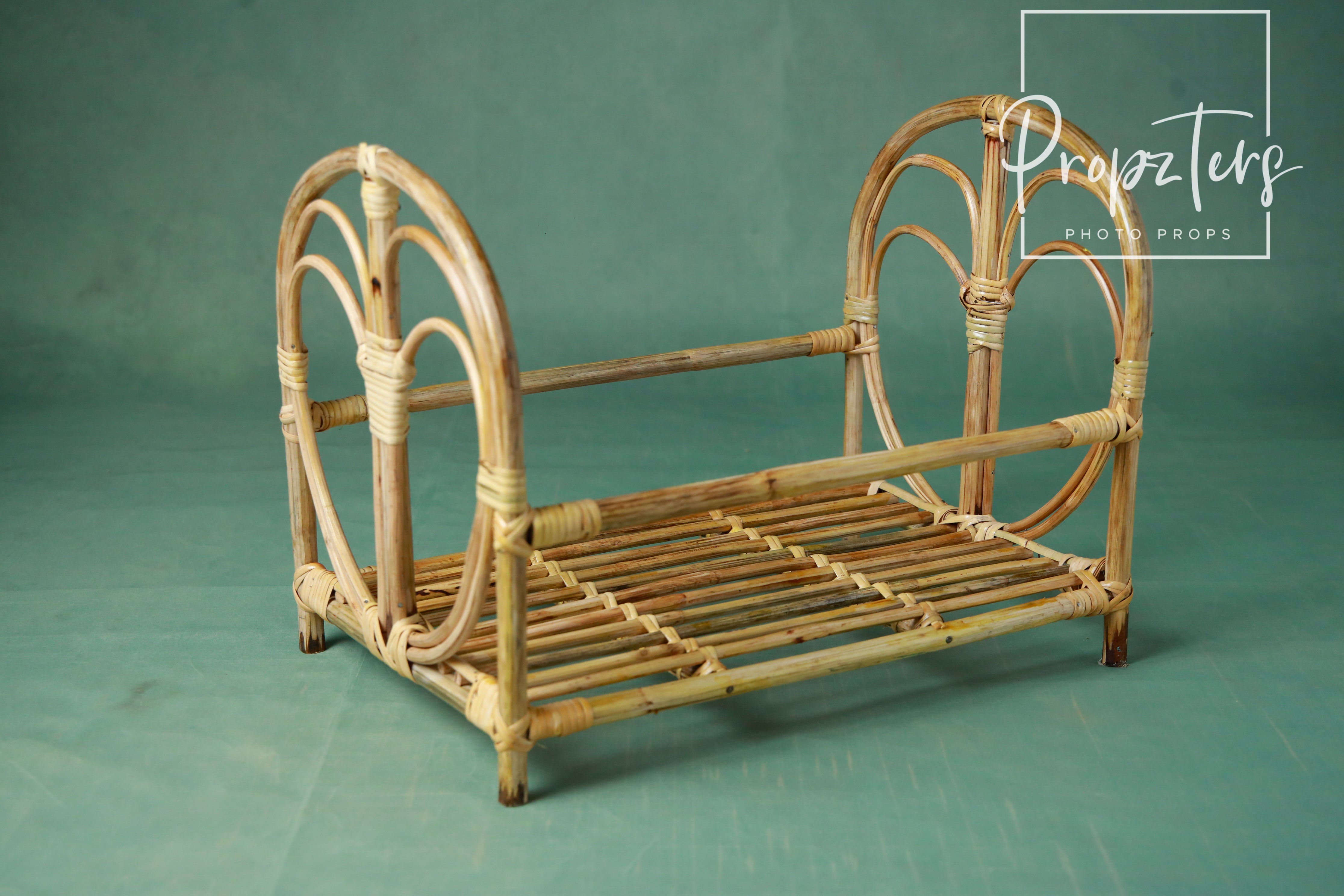 Cane cot Type 4